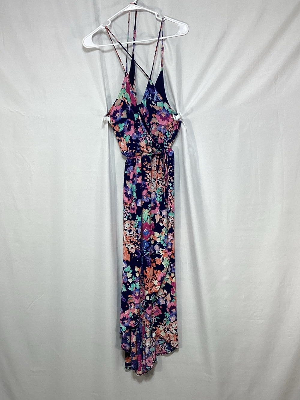 1.4.3. Story by Line Up Size Large Navy Floral Surplice Maxi Dress